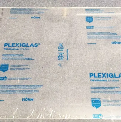 Фото №0 Оргстекло (акриловое стекло) PLEXIGLAS Прозрачное 2 мм (3,05*2,05 м)