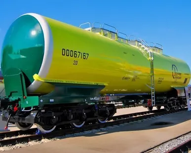 фото Толуол нефтяной 1 сорт, жд цистерна 65 тонн
в