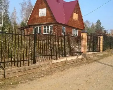 фото Металлический сварной забор из профильной трубы