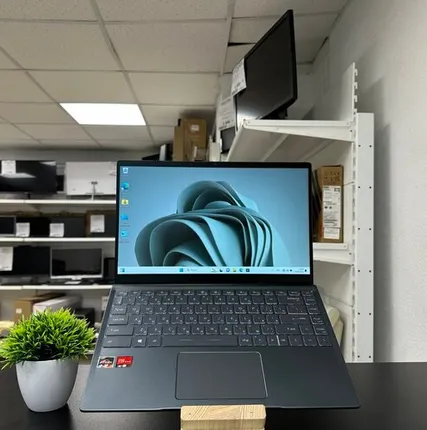 Фото №0 14" Ноутбук MSI Modern 14 R7-4700U / 16 / 512 GB