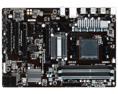 фото Материнская плата GIGABYTE