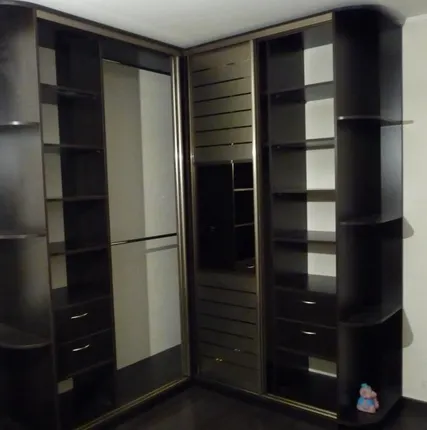 Фото №0 Встроенный угловой шкаф S-9