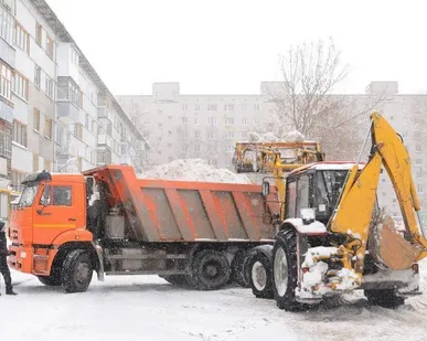фото Вывоз снега Камазами