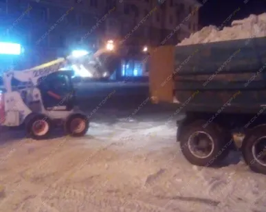фото Аренда мини-погрузчика Bobcat S530, Омск