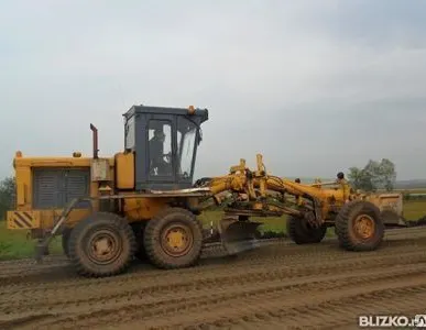 фото Аренда грейдера (автогрейдера) ЧСДМ ДЗ-98В (за смену)