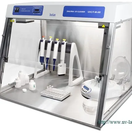 Фото №0 Бокс для ПЦР BioSan UVC/T-M-AR с УФ-рециркулятором (с таймером и встроенной розеткой)