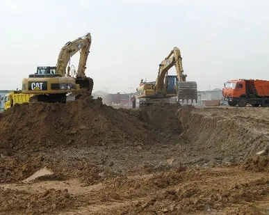 фото Рытье котлованов