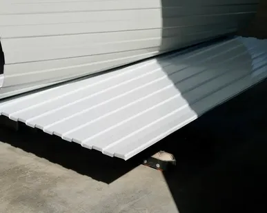 фото Профлист С-8 / белый / 0.45 мм. - RAL 9003 / Сигнальный белый - Глянцевая - с ЛКП - Первый - С-8 - Индивидуальные - Розница