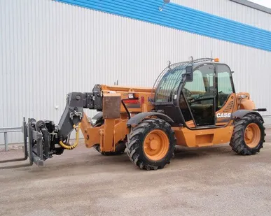 фото Аренда полноповоротного телескопического погрузчика