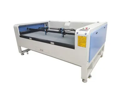 фото Двухголовочный станок для лазерной резки Y1610 в Москве