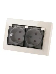 фото Розетка двойная 2П+З с защ. шт. и прозрачной крышкой 16А 250В IP44 сл. кость "Таймыр" TDM
