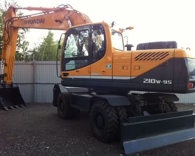 фото Экскаватор HYUNDAI R210W-9S (Колесный)