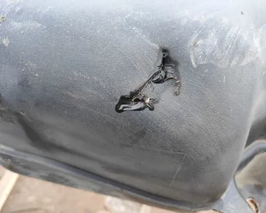 фото Ремонт бензобаков Ford, Kia, Mitsubishi в СПБ. Ремонт бензобака пластикового в СПБ