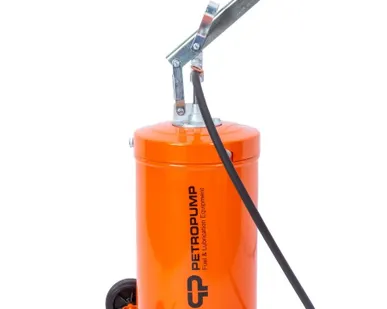 фото Ручной солидолонагнетатель с емкостью 16 кг с тележкой, 150 бар, базовая версия