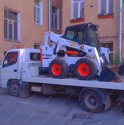 Фото №1 Аренда мини-погрузчика Bobcat S650, Санкт-Петербург