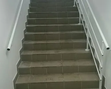 фото Поручень ограждения