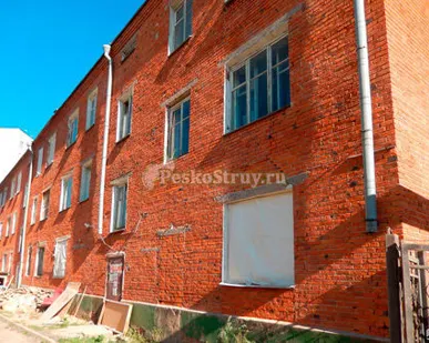 фото Очистка кирпичных и бетонных фасадов