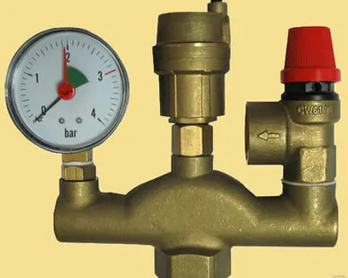 фото Группа безопасности котла