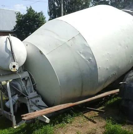 Фото №0 Бочка от Hino