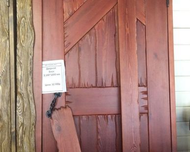 фото Дверь из массива