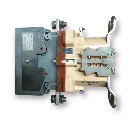 Фото №0 Контактор МК 6-10 У3 400 А 75 В