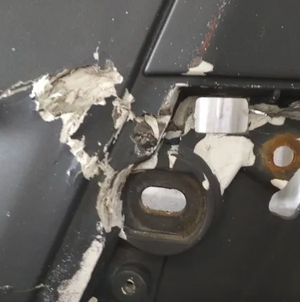 Фото №2 Ремонт бамперов грузовых автомобилей, ремонт капота грузовика в СПБ