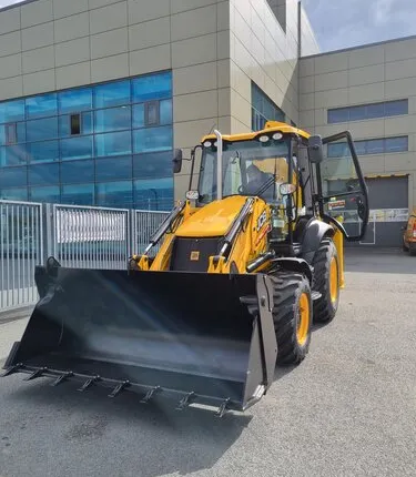 Фото №0 аренда экскаватора погрузчика jcb