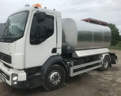 фото Аренда гудронатора VOLVO 5m3