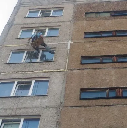 Фото №0 Ремонт межпанельных швов