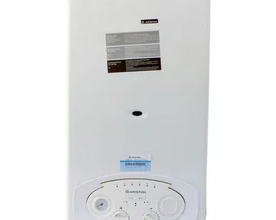 фото Котел газовый настенный FOURTECH 240 Fi 24кВт Baxi Италия