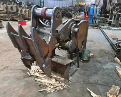 фото Гидро-корчеватель раскалыватель для бруса