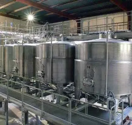 Фото №0 Емкость для хранения сыпучих материалов для нефтехимической промышленности