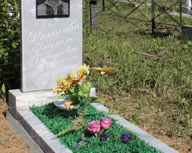 фото Памятники из марамора