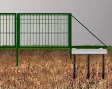 фото Откатные ворота из 3D секций на сваях