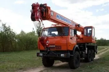 фото Автокран Грузоподъемность: 25 т Вылет стрелы: 25 м Тип проходимости: вездеход