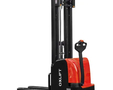 фото Самоходный электроштабелер