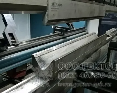 фото Гибка на листогибе