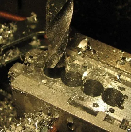 Фото №0 Сверлильные работы с материалами