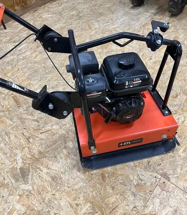 Фото №0 Аренда виброплиты