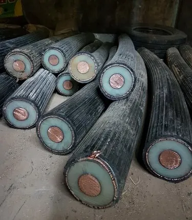 Фото №0 Медь (кабель в оплётке)