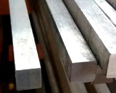 фото Квадрат калиброванный 11х11 мм ст 09г2с ГОСТ 8559