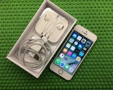 фото Смартфон Айфон 5S Android