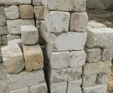 фото Камень б/у 20см х 50 см