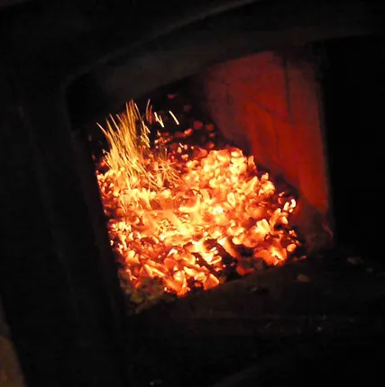 Фото №0 Уголь (фракция 5-20) в мешках по 50 кг