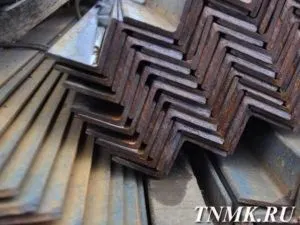 фото Уголок стальной равнополочный 70х70х3 мм С345 ГОСТ 8509-93