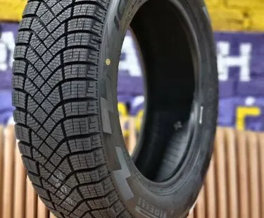 фото Pirelli Winter Ice Zero Friction (липучка)
