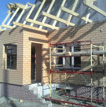 Фото №0 Кладка облицовочного кирпича