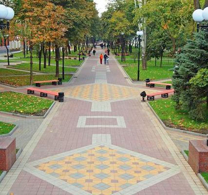 Фото №0 Укладка брусчатки