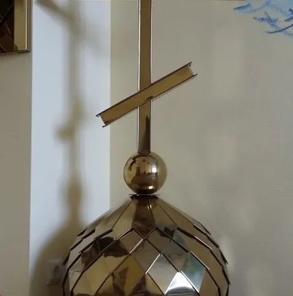 Фото №0 Изготовления золотых куполов и крестов с подкупольными шарами на храм