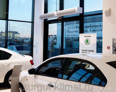 фото Водяная тепловая завеса Тепломаш 300 комфорт КЭВ-60П3141W (60 кВт) Тепломаш